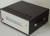 Het Environics® Series 4020 Multi-Component Gas Blending en Gas Dilution System biedt de unieke mogelijkheid om gassen te mengen en te verdunnen in een enkel chassis systeem.